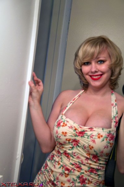 Мамаши в нижнем белье показывают свои тела в разных позах 4 фото Мамаши в нижнем белье показывают свои тела в разных позах 4 фото