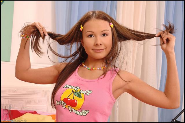 Полноценный секс с молодой девушкой после оральных игр 1 фото Полноценный секс с молодой девушкой после оральных игр 1 фото