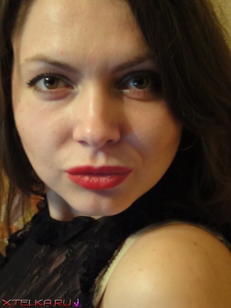 Телка в чулках с большими сиськами лежит на диване, раздвинув ноги 16 фото Телка в чулках с большими сиськами лежит на диване, раздвинув ноги 16 фото