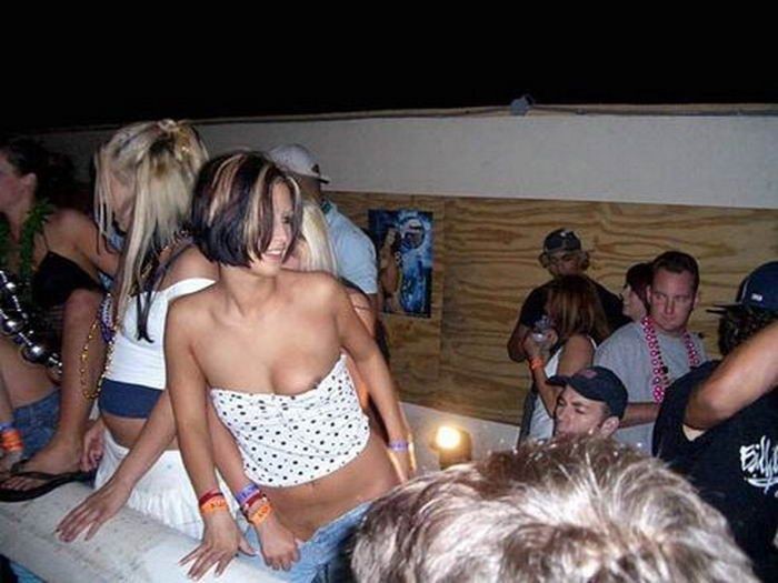 Голые девки в фотографиях здесь 13 фото Голые девки в фотографиях здесь 13 фото