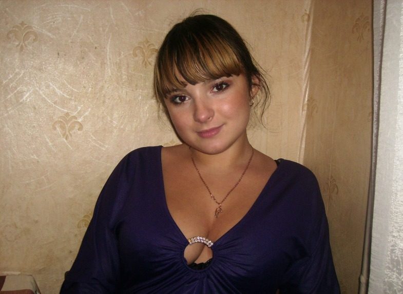 Играет дома с половыми губами 1 фото Играет дома с половыми губами 1 фото