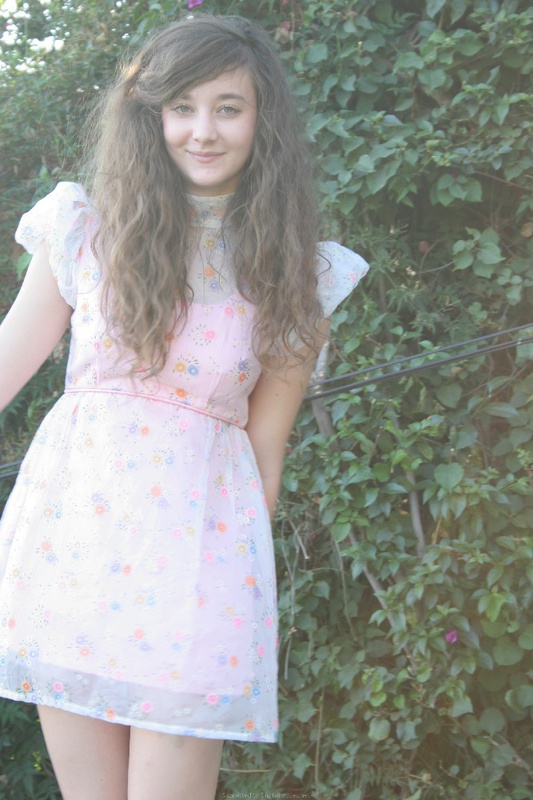 Голая спортивная девка позирует 9 фото Голая спортивная девка позирует 9 фото