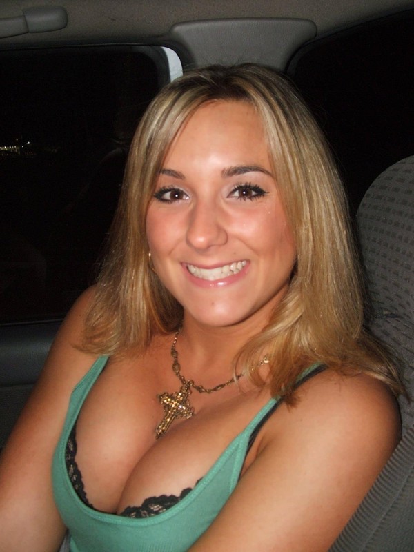 Разные леди показывают себя в разных местах 12 фото Разные леди показывают себя в разных местах 12 фото