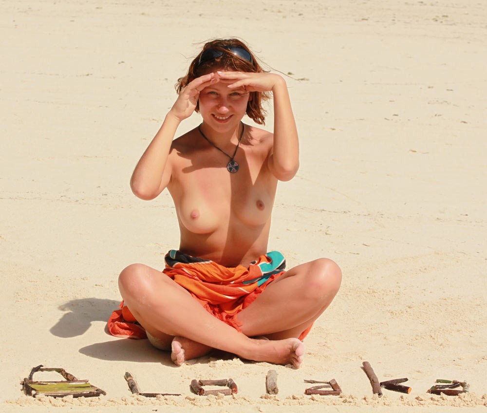 Сногсшибательные фифы показали прелести во всей красоте 15 фото Сногсшибательные фифы показали прелести во всей красоте 15 фото