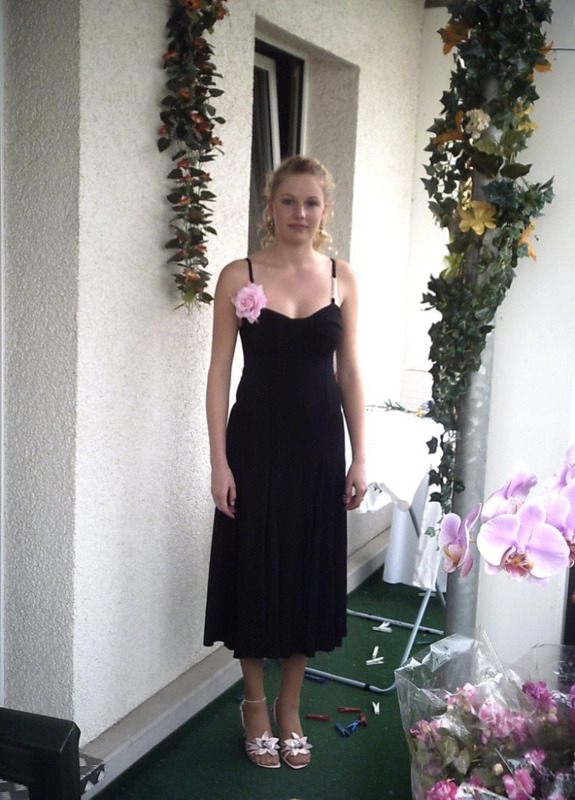 Частные снимки 19летней красотки из Англии 1 фото Частные снимки 19летней красотки из Англии 1 фото