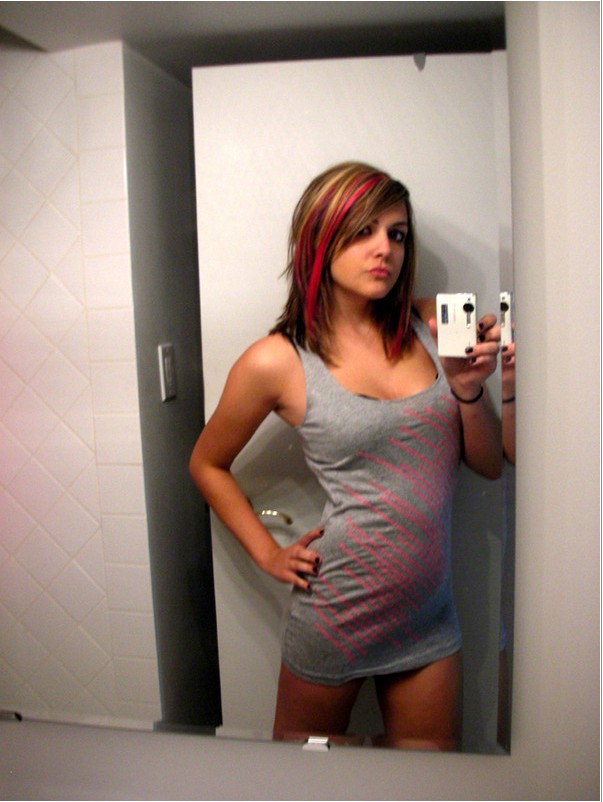 Сексуальные селфи девушек перед зеркалом 4 фото Сексуальные селфи девушек перед зеркалом 4 фото