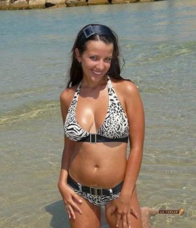 Сельские давалки показывают пилотки 5 фото Сельские давалки показывают пилотки 5 фото