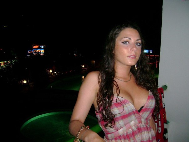 Мужики накидываются и трахаются нескольких красоток 14 фото Мужики накидываются и трахаются нескольких красоток 14 фото