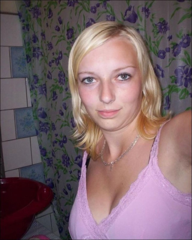 Русская блондинка с большими сиськами делает голые селфи 18 фото Русская блондинка с большими сиськами делает голые селфи 18 фото