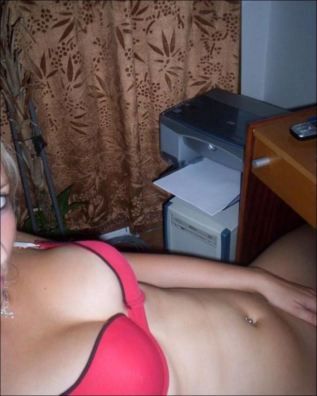 Русская блондинка с большими сиськами делает голые селфи 12 фото Русская блондинка с большими сиськами делает голые селфи 12 фото