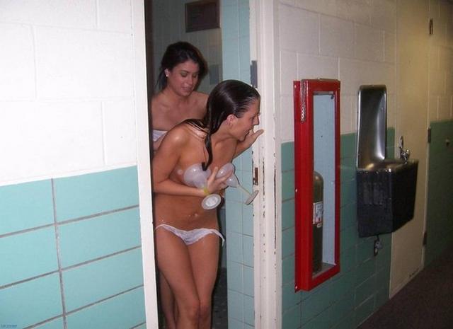 Домашние снимки русских телок из 90ых годов 8 фото Домашние снимки русских телок из 90ых годов 8 фото