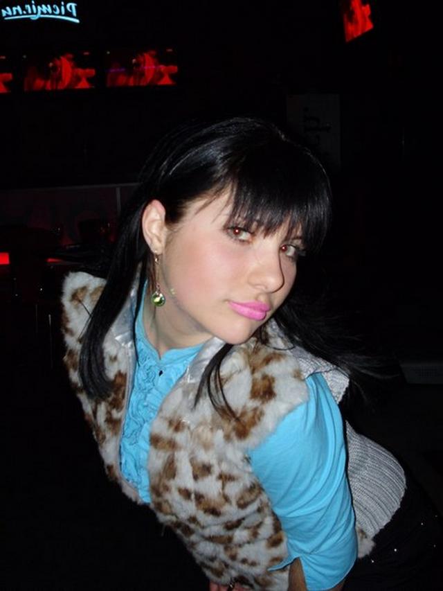 Откровенные материалы из жизни одной брюнетки 2 фото Откровенные материалы из жизни одной брюнетки 2 фото