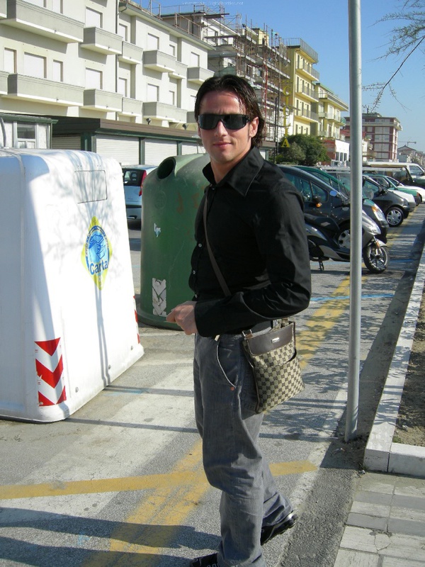 Молодая латинка делает парню домашний минет 7 фото Молодая латинка делает парню домашний минет 7 фото