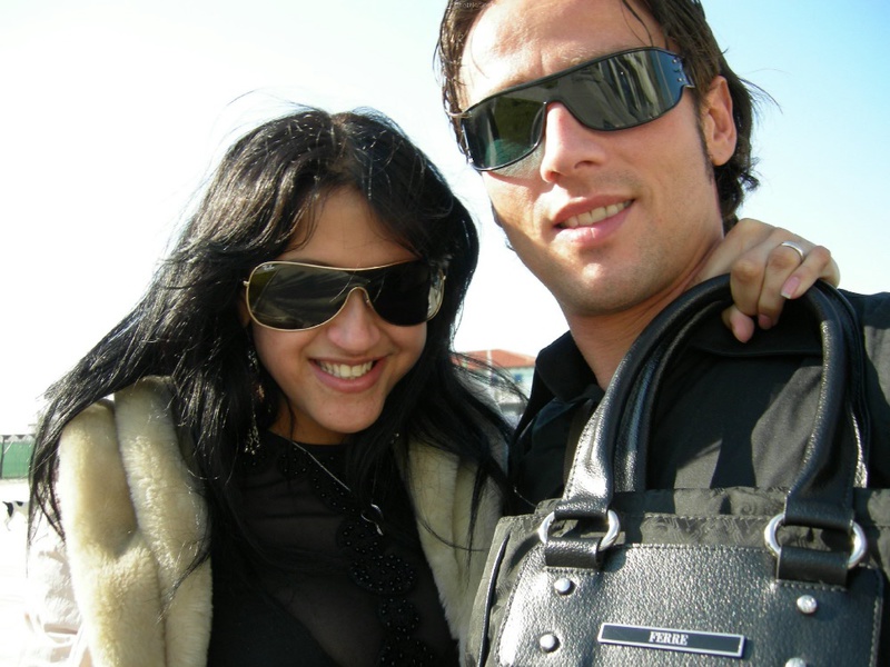 Молодая латинка делает парню домашний минет 2 фото Молодая латинка делает парню домашний минет 2 фото