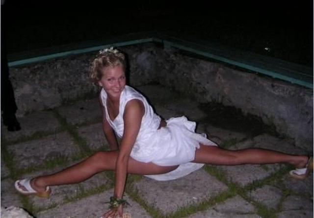 Парни фотографируют гибких подружек дома и на улице 11 фото Парни фотографируют гибких подружек дома и на улице 11 фото