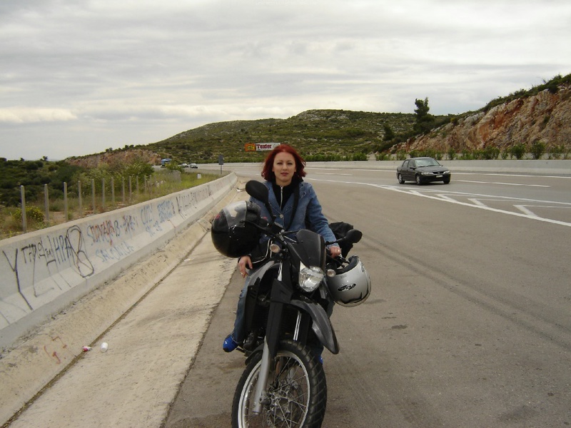 Рыжая байкерша принимает душ на глазах своего сожителя 6 фото Рыжая байкерша принимает душ на глазах своего сожителя 6 фото