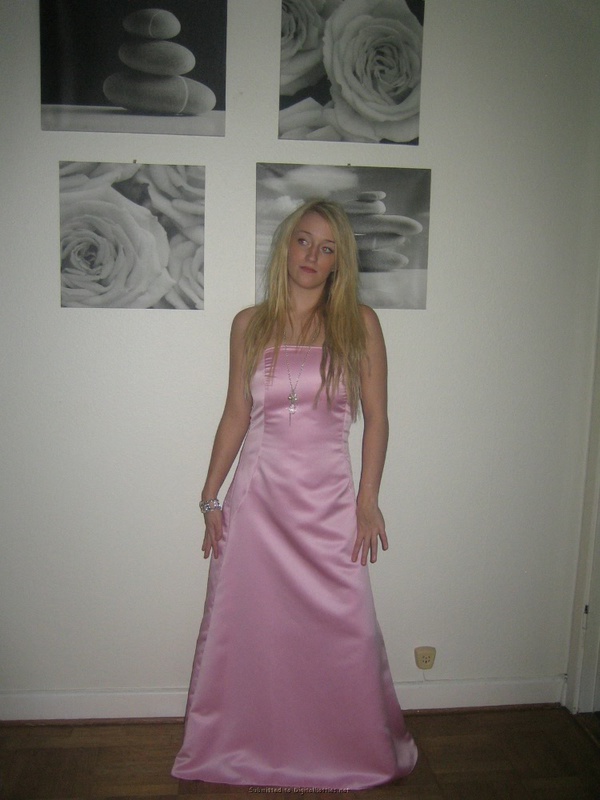 Классные сиськи молодой блонды 16 фото Классные сиськи молодой блонды 16 фото