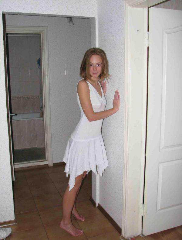 Блонда сует себе в вагину самотык 1 фото Блонда сует себе в вагину самотык 1 фото