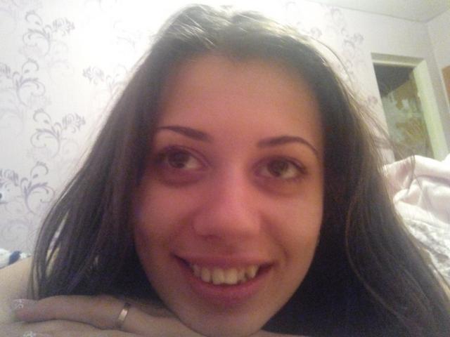 Парень выложил фото своей молодой жены 9 фото Парень выложил фото своей молодой жены 9 фото