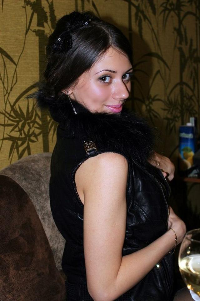 Парень выложил фото своей молодой жены 6 фото Парень выложил фото своей молодой жены 6 фото