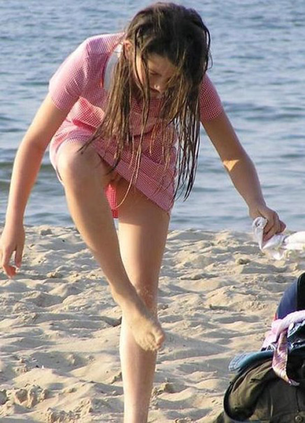 Подборка случайных засветов кисок пошлых телок без трусиков 1 фото Подборка случайных засветов кисок пошлых телок без трусиков 1 фото