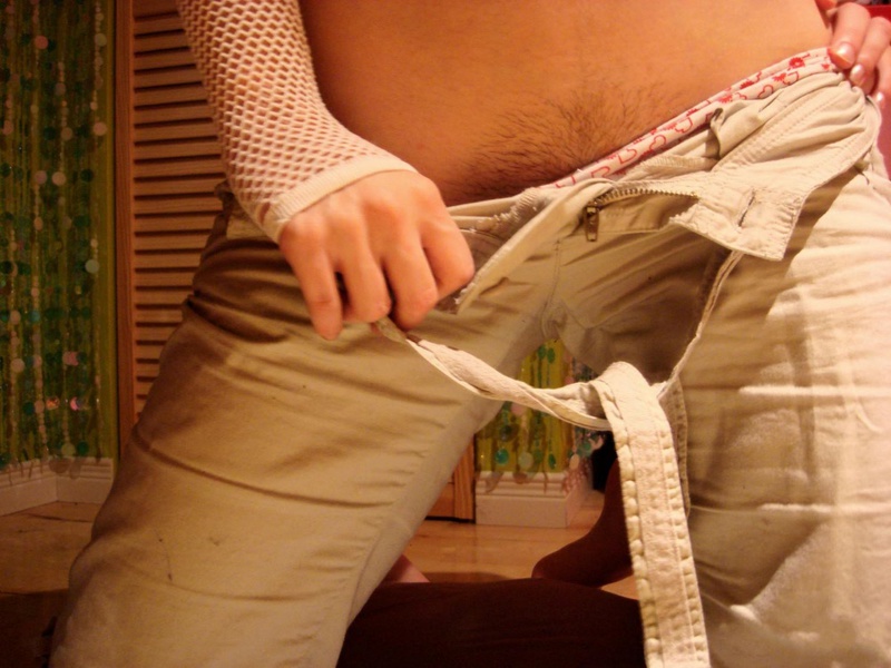 18летняя брюнетка делает селфи перед зеркалом на фотоаппарат 13 фото 18летняя брюнетка делает селфи перед зеркалом на фотоаппарат 13 фото