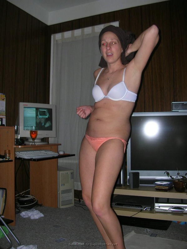 Отдых на яхтах и потрясающий секс ночью 5 фото Отдых на яхтах и потрясающий секс ночью 5 фото