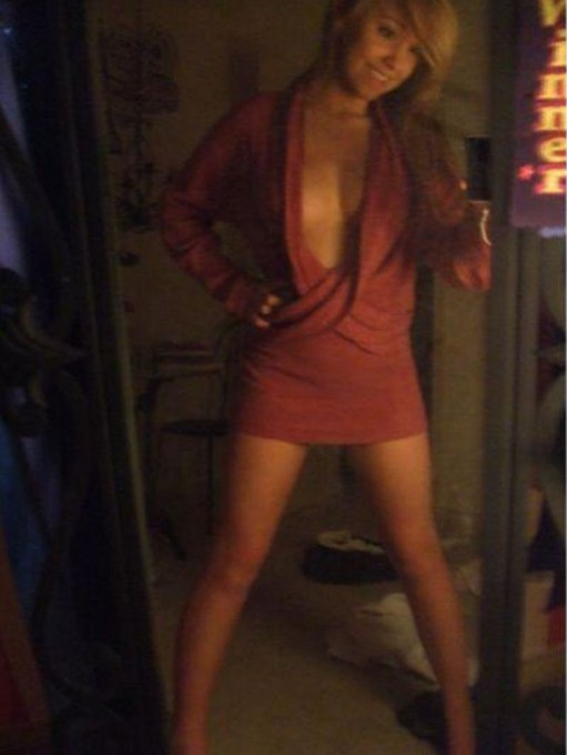 Сексуальные студентки показывают себя поклонникам 8 фото Сексуальные студентки показывают себя поклонникам 8 фото