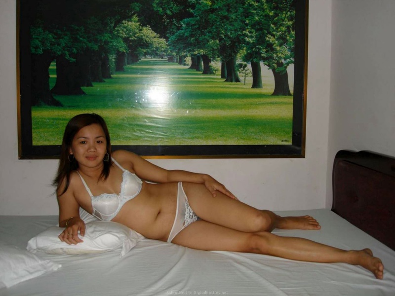 18летняя филиппинка пришла с улицы и позирует в белье любовнику 5 фото 18летняя филиппинка пришла с улицы и позирует в белье любовнику 5 фото