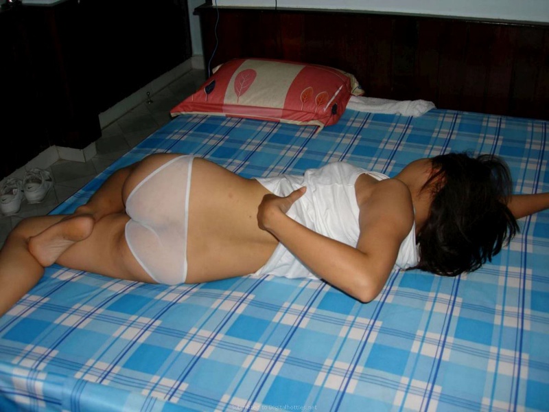 18летняя филиппинка пришла с улицы и позирует в белье любовнику 27 фото 18летняя филиппинка пришла с улицы и позирует в белье любовнику 27 фото