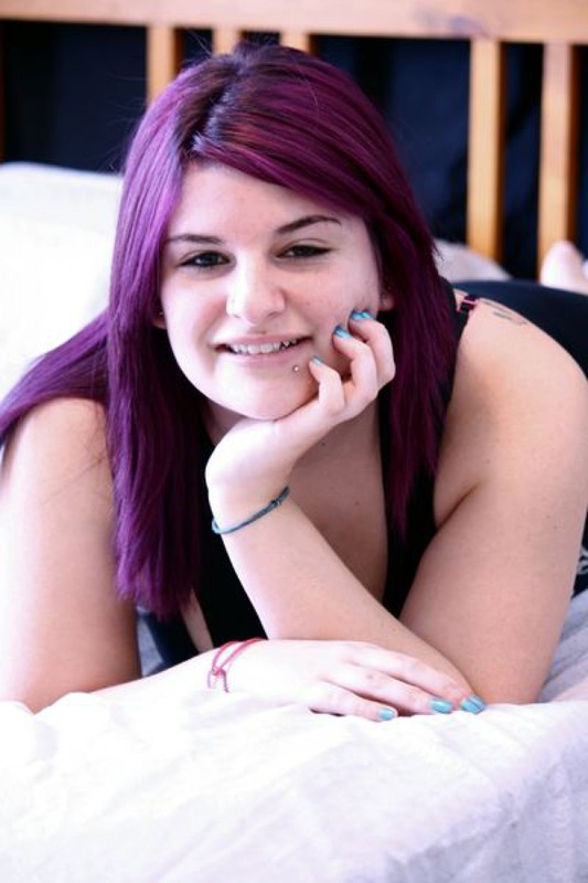 Горячая и пухлая чувиха показывает свое тело на постели 34 фото Горячая и пухлая чувиха показывает свое тело на постели 34 фото