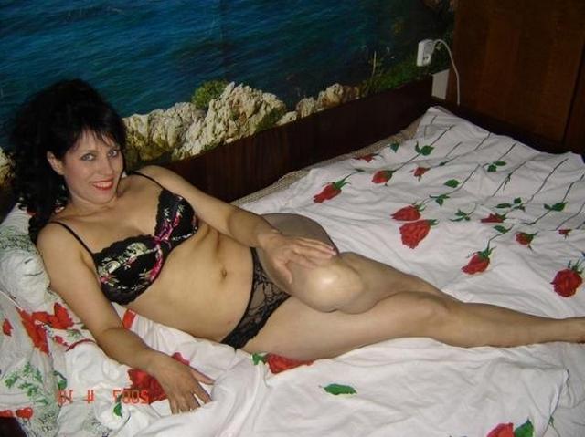 Пошлые снимки русских разведенок в домашней обстановке 27 фото Пошлые снимки русских разведенок в домашней обстановке 27 фото