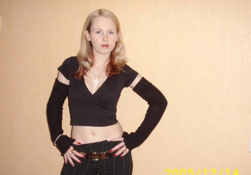 Русская разведенка примеряет эро белье на камеру для любовника 16 фото Русская разведенка примеряет эро белье на камеру для любовника 16 фото