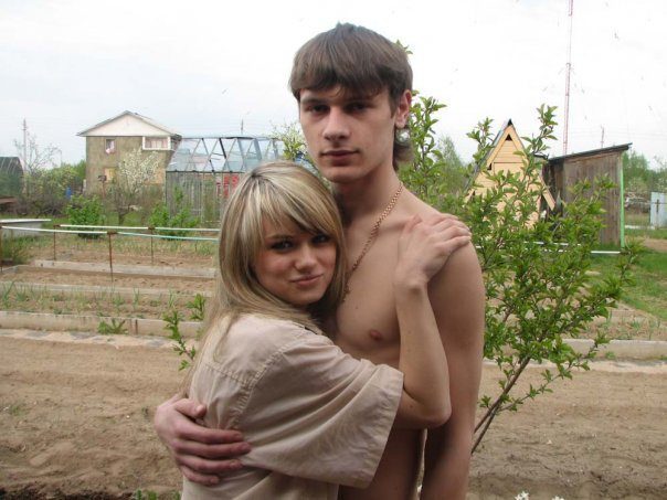 Частные снимки деревенской телки с большими сиськами 7 фото Частные снимки деревенской телки с большими сиськами 7 фото