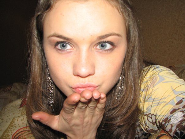 Частные снимки деревенской телки с большими сиськами 5 фото Частные снимки деревенской телки с большими сиськами 5 фото