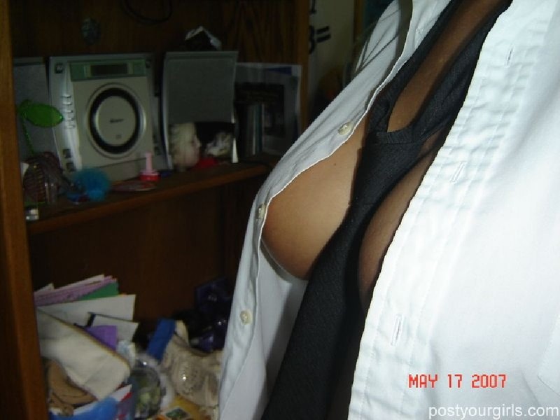 Пышногрудая дамочка соблазняет сочными формами 4 фото Пышногрудая дамочка соблазняет сочными формами 4 фото