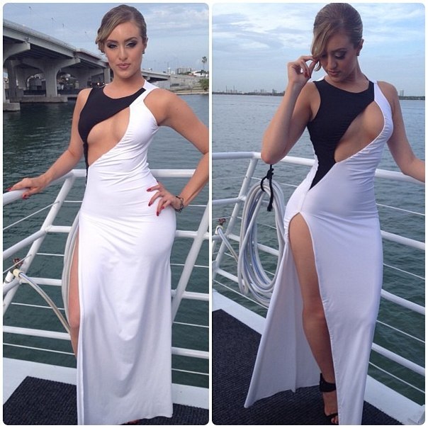 Милашки сосут и подставляют аккуратные дырочки для секса 11 фото Милашки сосут и подставляют аккуратные дырочки для секса 11 фото