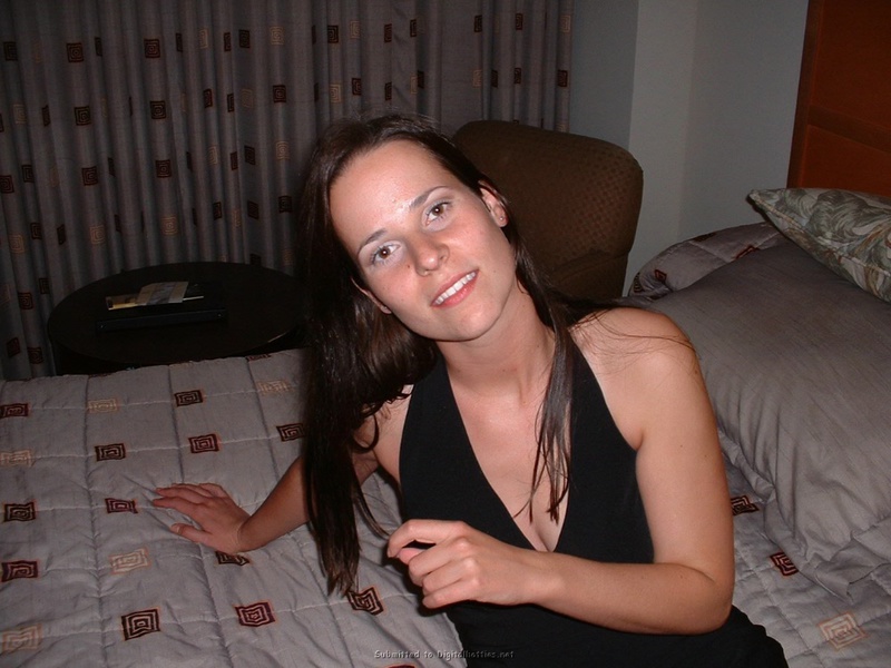 18-летней брюнетке кончил на лицо 2 фото 18-летней брюнетке кончил на лицо 2 фото