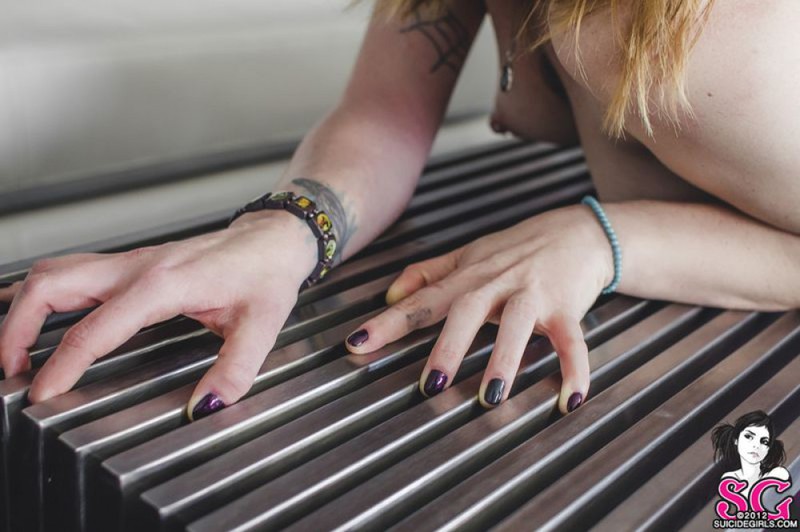 Стильная неформалка демонстрирует татуировки 13 фото Стильная неформалка демонстрирует татуировки 13 фото