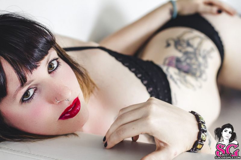 Стильная неформалка демонстрирует татуировки 34 фото Стильная неформалка демонстрирует татуировки 34 фото
