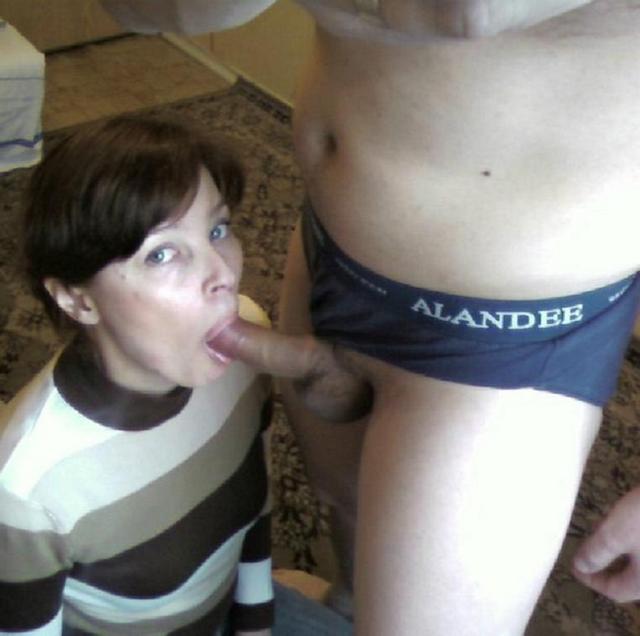 Подборка минетов по-домашнему 23 фото Подборка минетов по-домашнему 23 фото