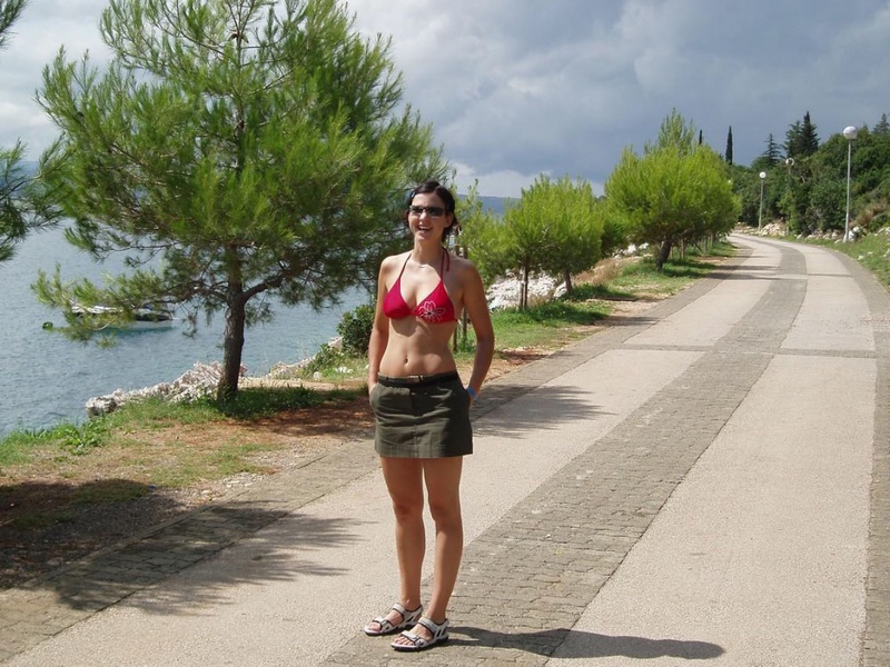 Телка позирует обнаженная в номере отеля и сосет парню член 2 фото Телка позирует обнаженная в номере отеля и сосет парню член 2 фото