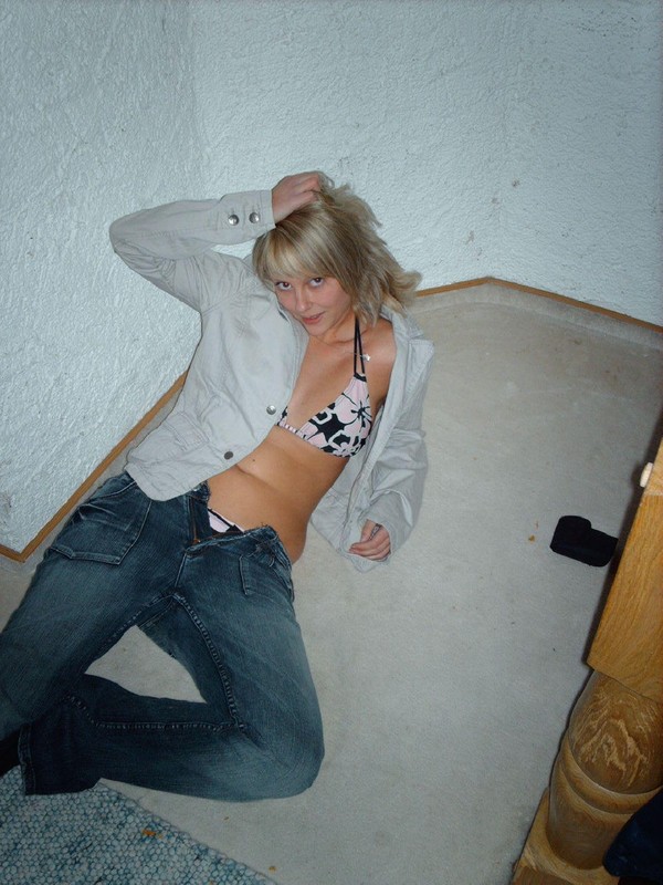 Спортивной внешности девка показалась в нижнем белье 14 фото Спортивной внешности девка показалась в нижнем белье 14 фото