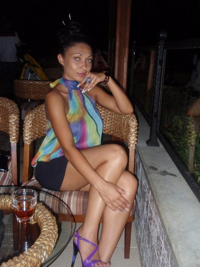 Сексуальные блондинки и брюнетки улыбается и ждут порева 13 фото Сексуальные блондинки и брюнетки улыбается и ждут порева 13 фото