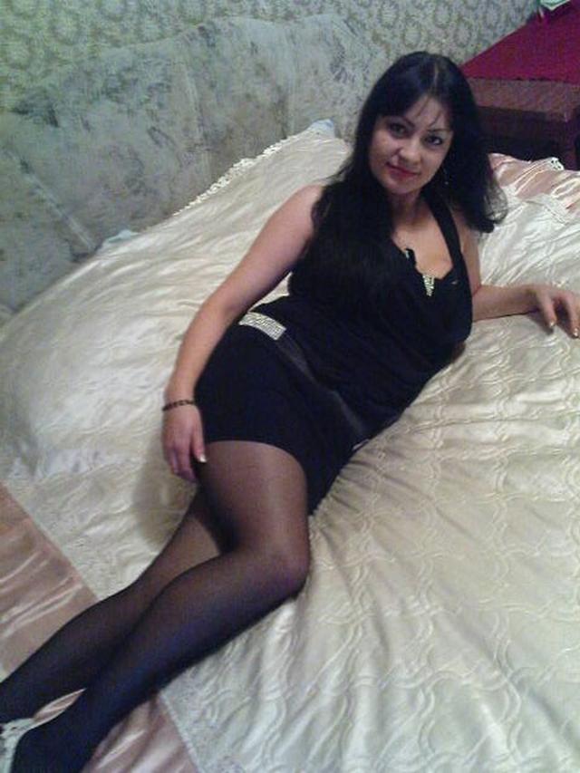 Русские жены в эротическом белье пошло позируют для мужей 20 фото Русские жены в эротическом белье пошло позируют для мужей 20 фото