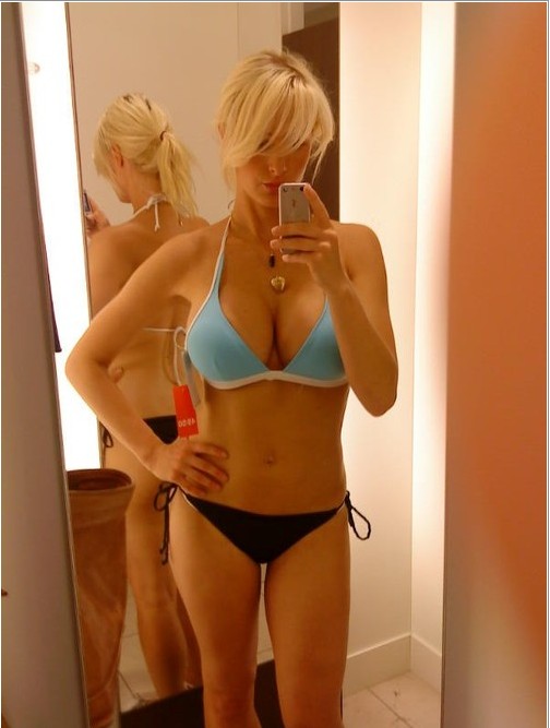 Мулатки блондинки и брюнетки фотографируют себя обнаженными 11 фото Мулатки блондинки и брюнетки фотографируют себя обнаженными 11 фото