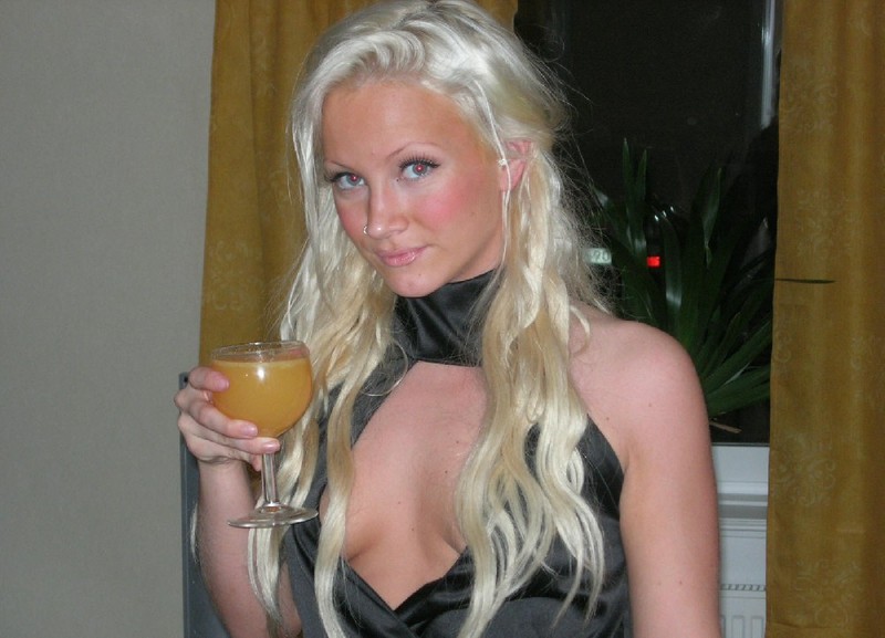 Показала нижнее белье потом разделась 18 фото Показала нижнее белье потом разделась 18 фото