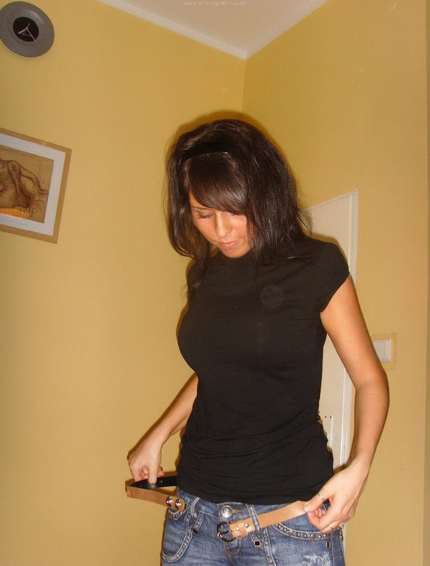 Частные снимки загорелой туристки на улице и дома 11 фото Частные снимки загорелой туристки на улице и дома 11 фото