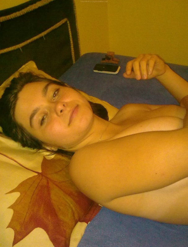 Мужик делает куни и ласкает молодую киску 10 фото Мужик делает куни и ласкает молодую киску 10 фото