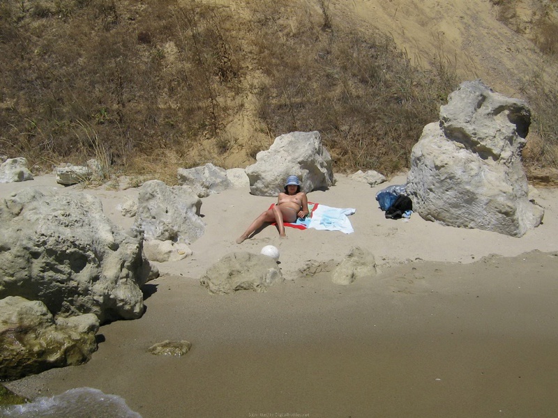 Откровенные и обычные снимки из жизни одной женщины 12 фото Откровенные и обычные снимки из жизни одной женщины 12 фото